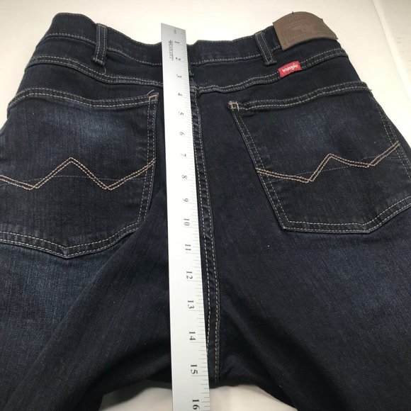 Wrangler Men's 34x34 Straight Fit Blue Jeans New With Tags - Picture 12 of 14